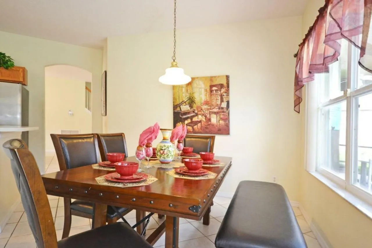 Kleeo'S Villa 311304 Davenport